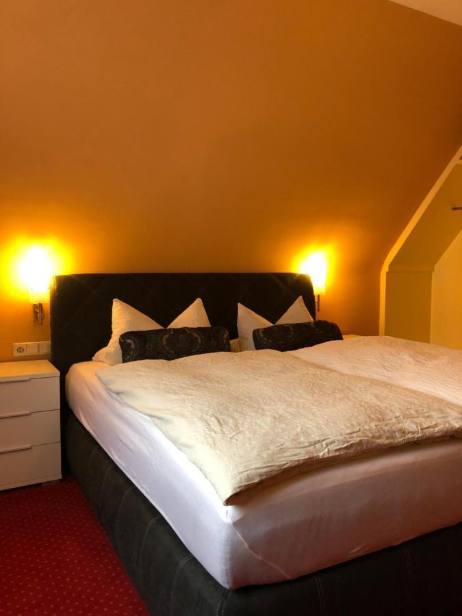 Hotel-Restaurant Gasthof Zum Schuetzen Baiersbronn Extérieur photo